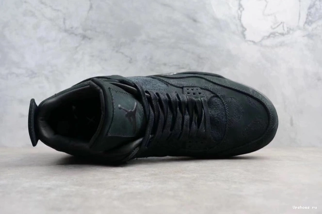  Retro KAWS 930155-001 'KAWS' 4 JORDAN Air 0321